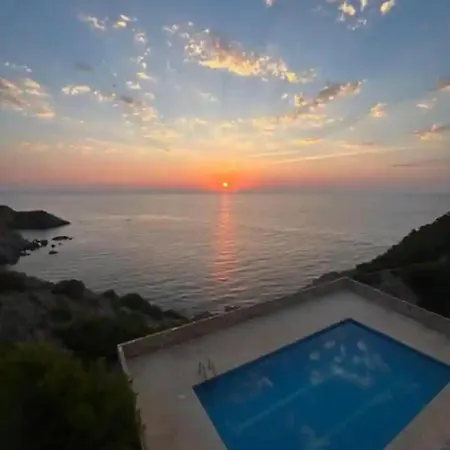 Belvedere Marin : Piscine, Vue Mer & Parking Begur